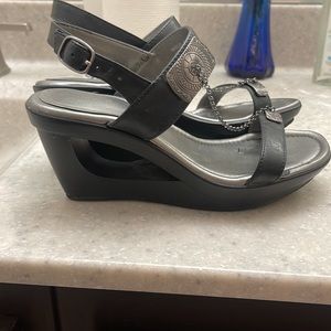 Andrew Geller Platforms Size 6 Women’s Shoes